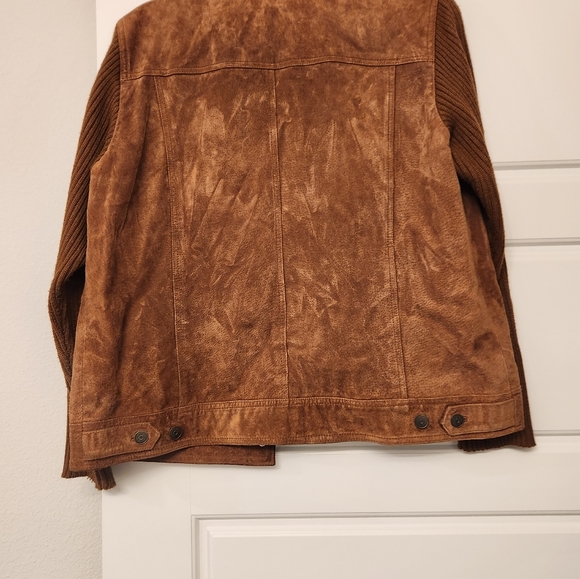 Jacket - Picture 3 of 6